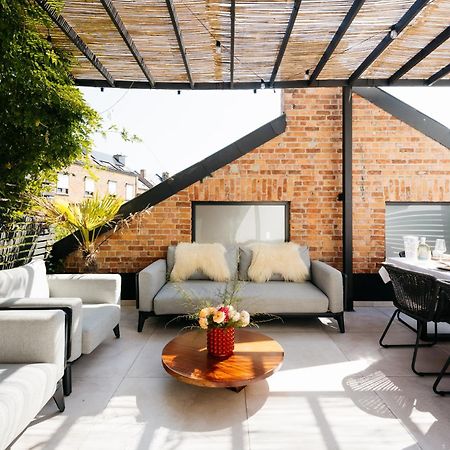 The Edgewater Suites - Park View Namur Esterno foto