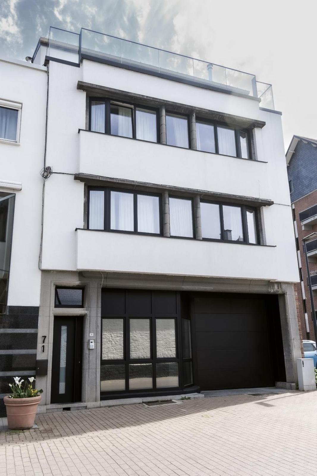 The Edgewater Suites - Park View Namur Esterno foto