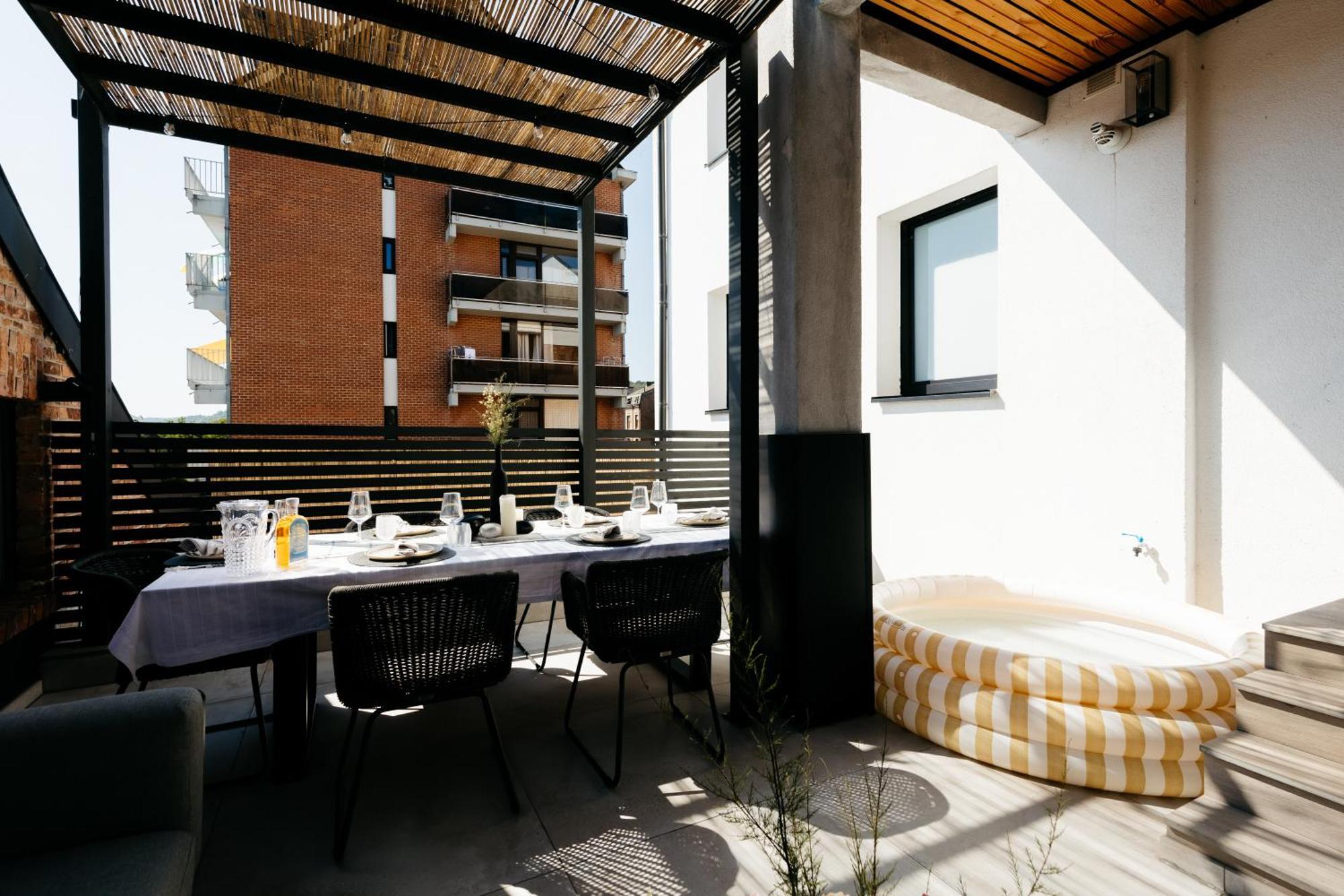The Edgewater Suites - Park View Namur Esterno foto