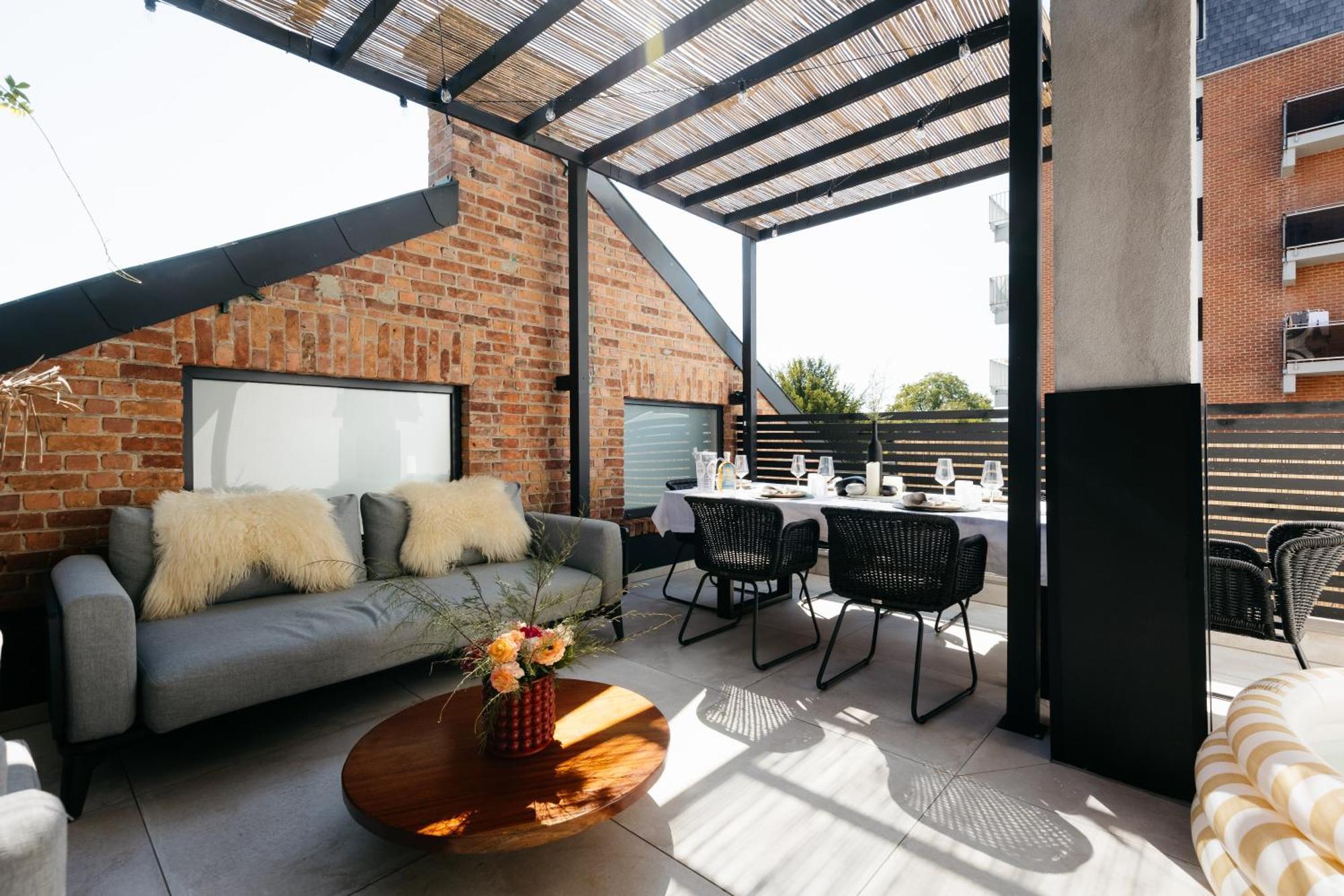 The Edgewater Suites - Park View Namur Esterno foto