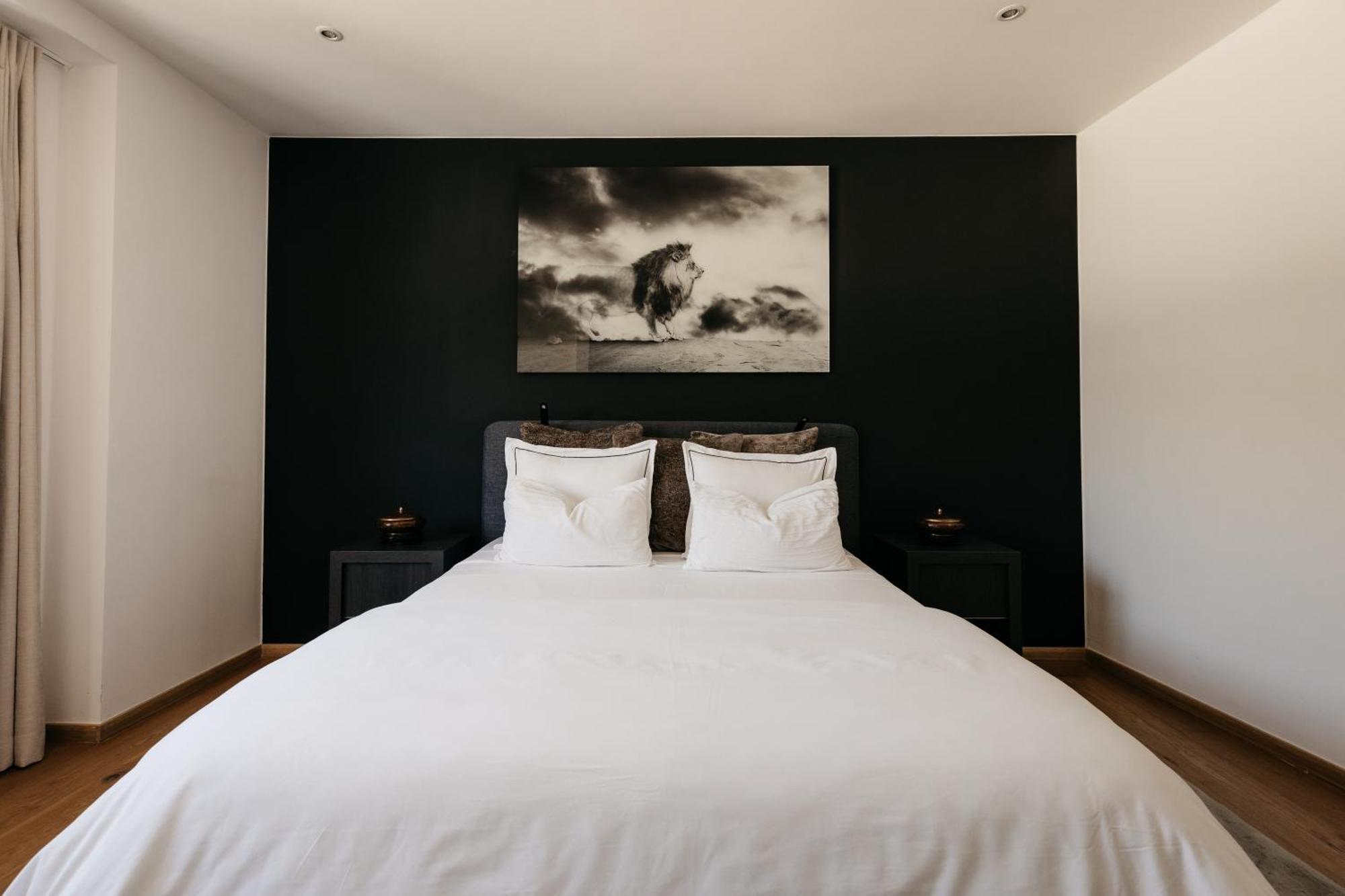 The Edgewater Suites - Park View Namur Esterno foto