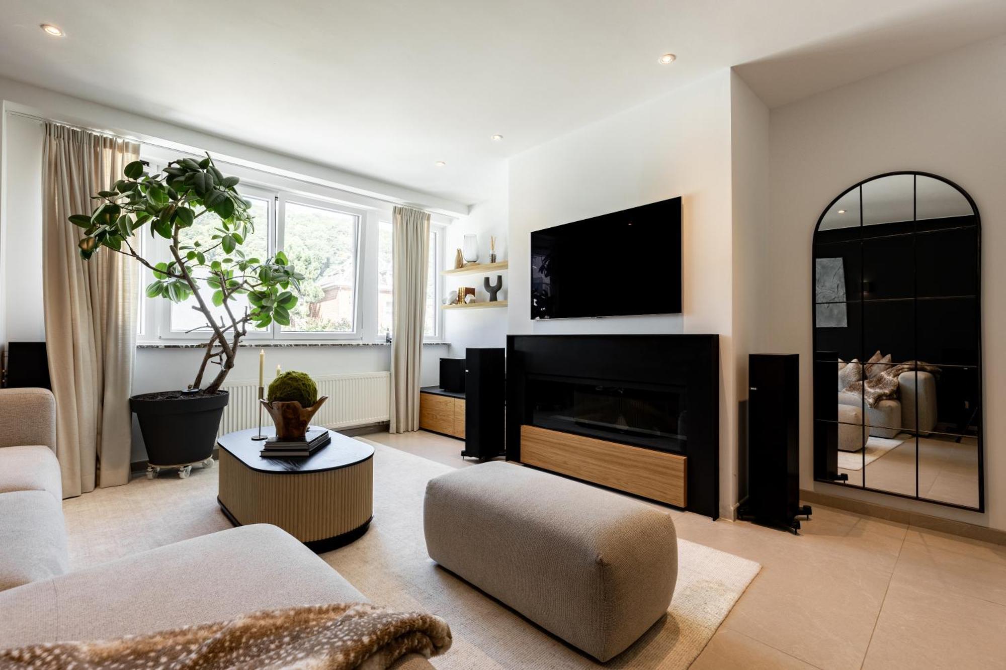 The Edgewater Suites - Park View Namur Esterno foto